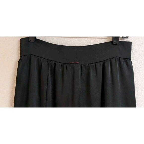 A Common Thread Black Silk Short Elastic Waist Skirt 8 - Picture 5 of 10